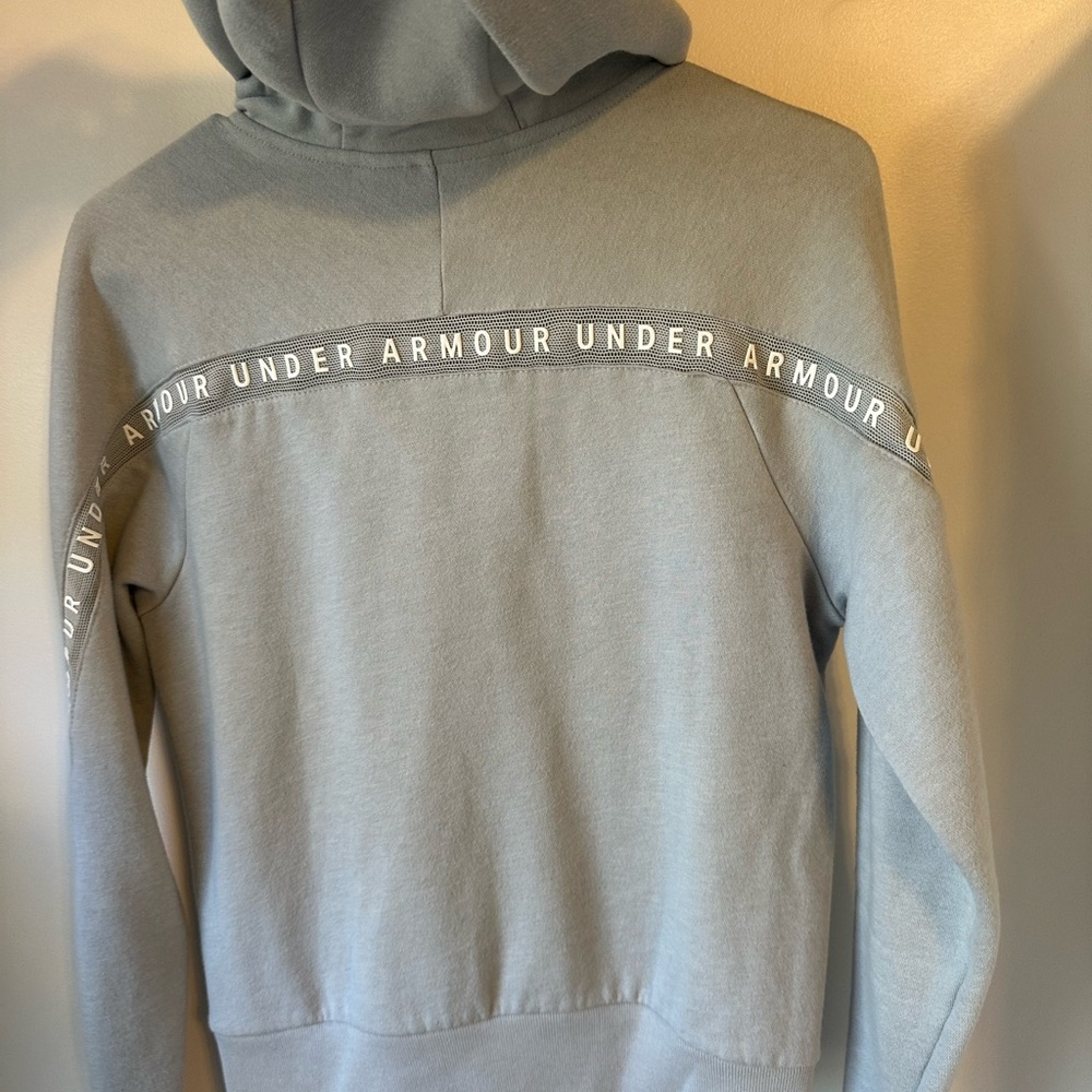 Under Armour,‎ gray hoodie women’s - Picture 3 of 3